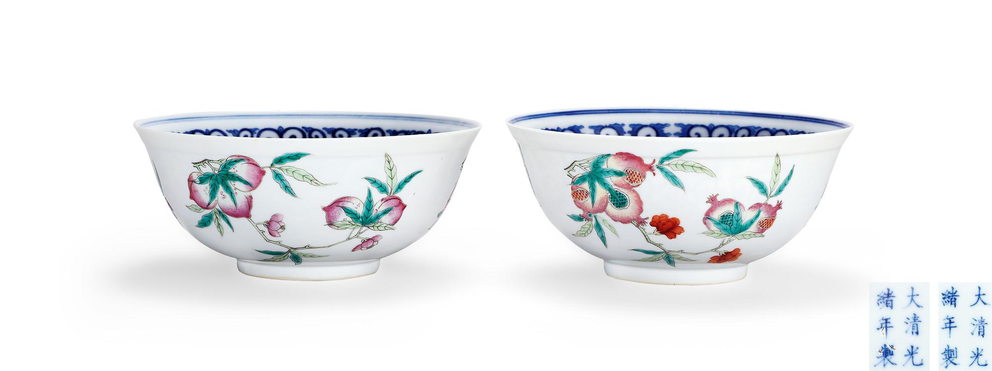 清光緒 外粉彩內青花花卉果紋碗 （一對）